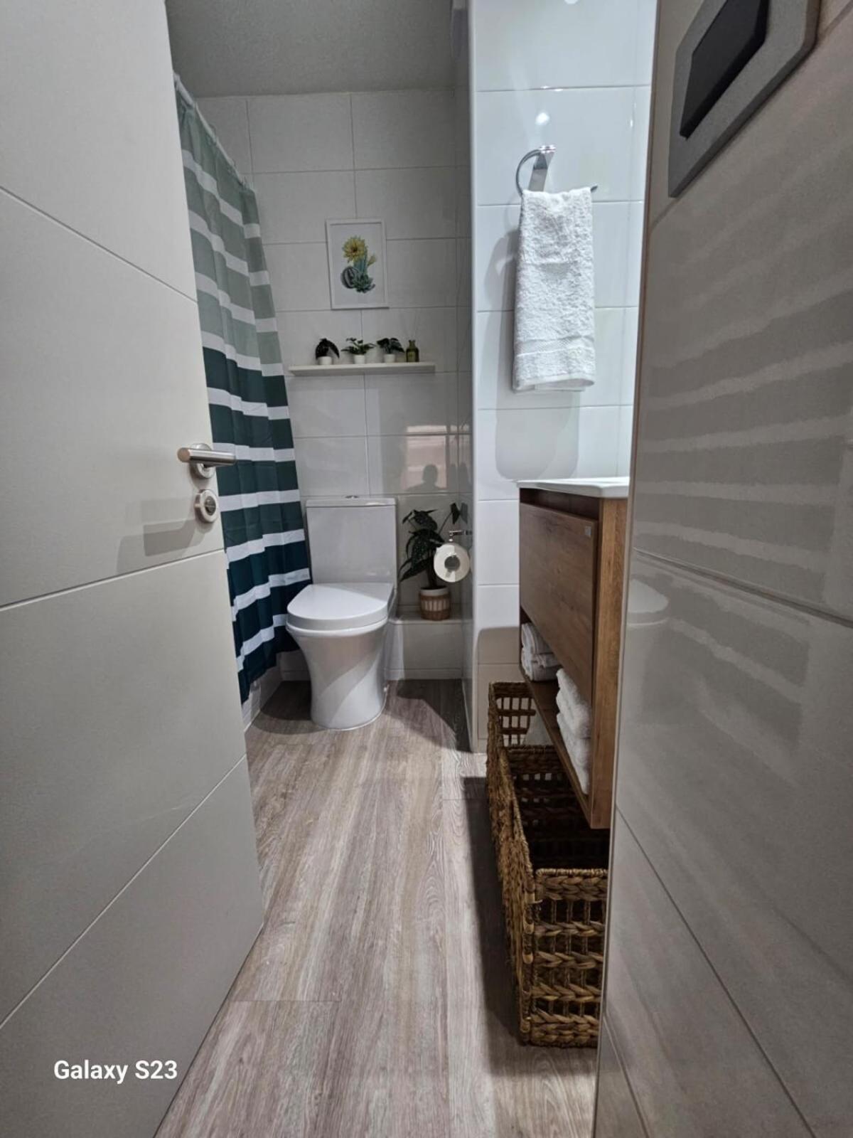 Modern And Comfortable In Apartamento *